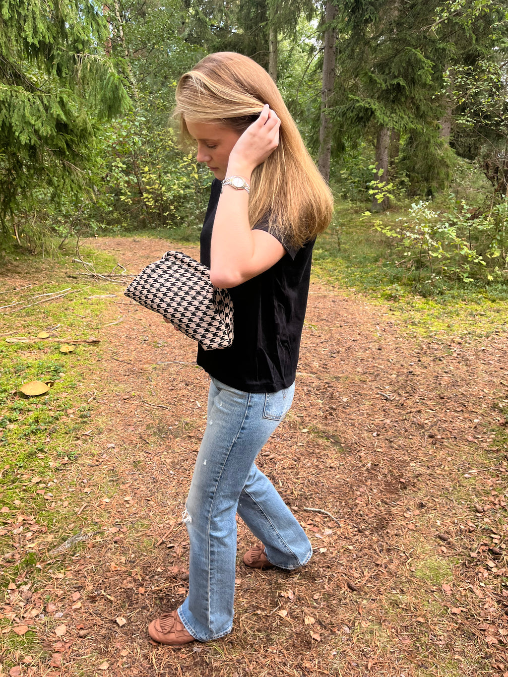 SOFIE clutch